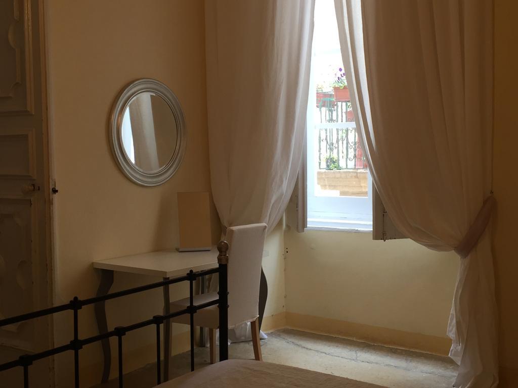 갈리폴리 Palazzo Doxi Fontana Dimora Storica 아파트 외부 사진